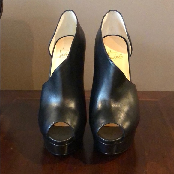 Christian Louboutin Shoes - Christian Louboutin Verita size 41